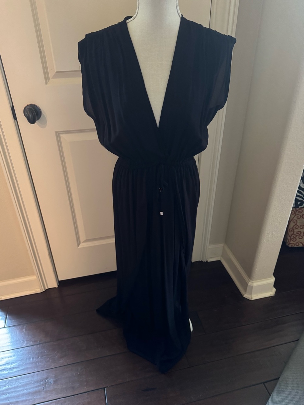 NWT Black V-Neck Maxi Swimsuit Coverup with Elastic Waist w/ Slits at the Leg